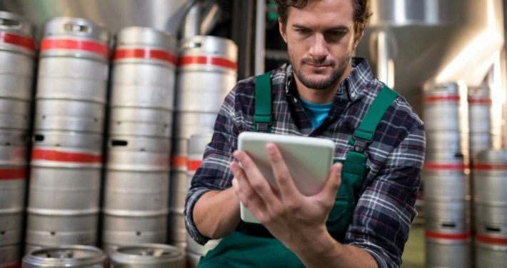 crafted-erp-netsuite-foodqloud-brewery-distillery-europe-crm-cloud-software-craft-drinks-alcohol-blending-craft-erp